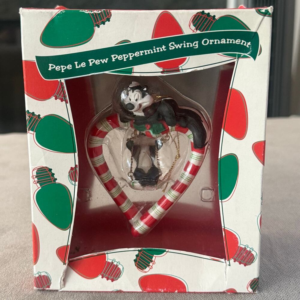 1999 Warner Bros Studio Store Pepe Le Pew Peppermint Swing Christmas Ornament